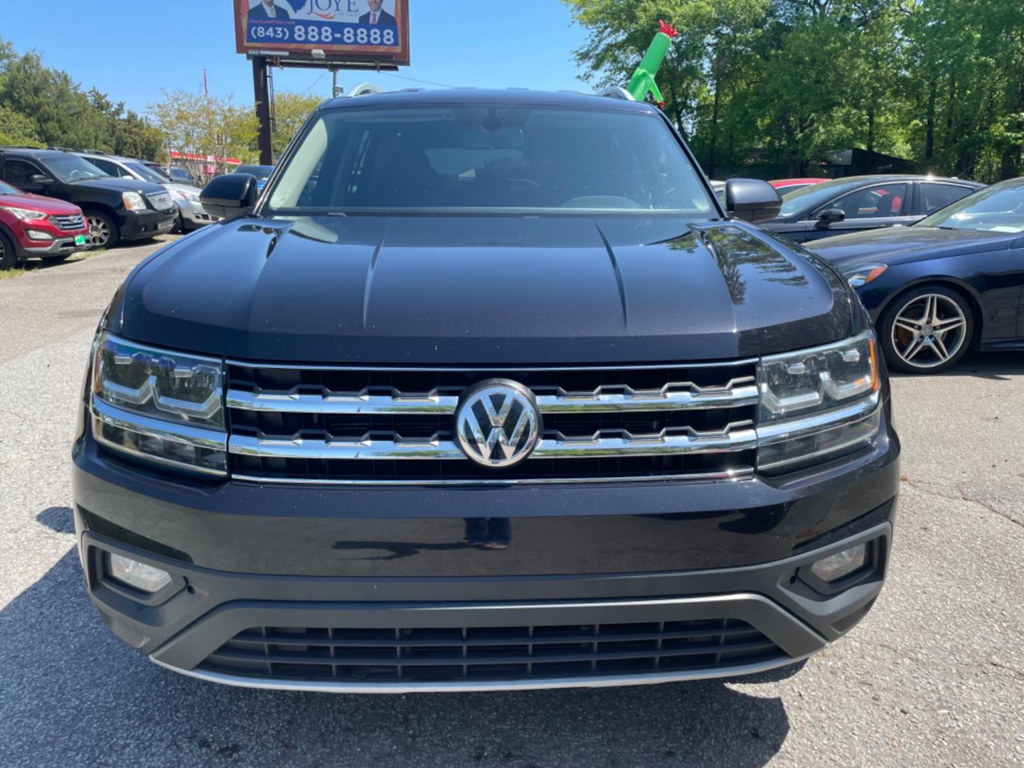 2019 BLACK VOLKSWAGEN ATLAS V6 SE (1V2DR2CA0KC) with an 3.6L engine, Automatic transmission, located at 5103 Dorchester Rd., Charleston, SC, 29418-5607, (843) 767-1122, 36.245171, -115.228050 - Photo#1